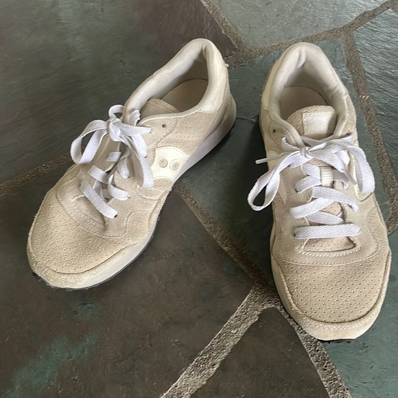 Saucony Tennis Shoes - Picture 1 of 8